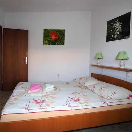 Apartments Skorin Лумбарда Екстериор снимка