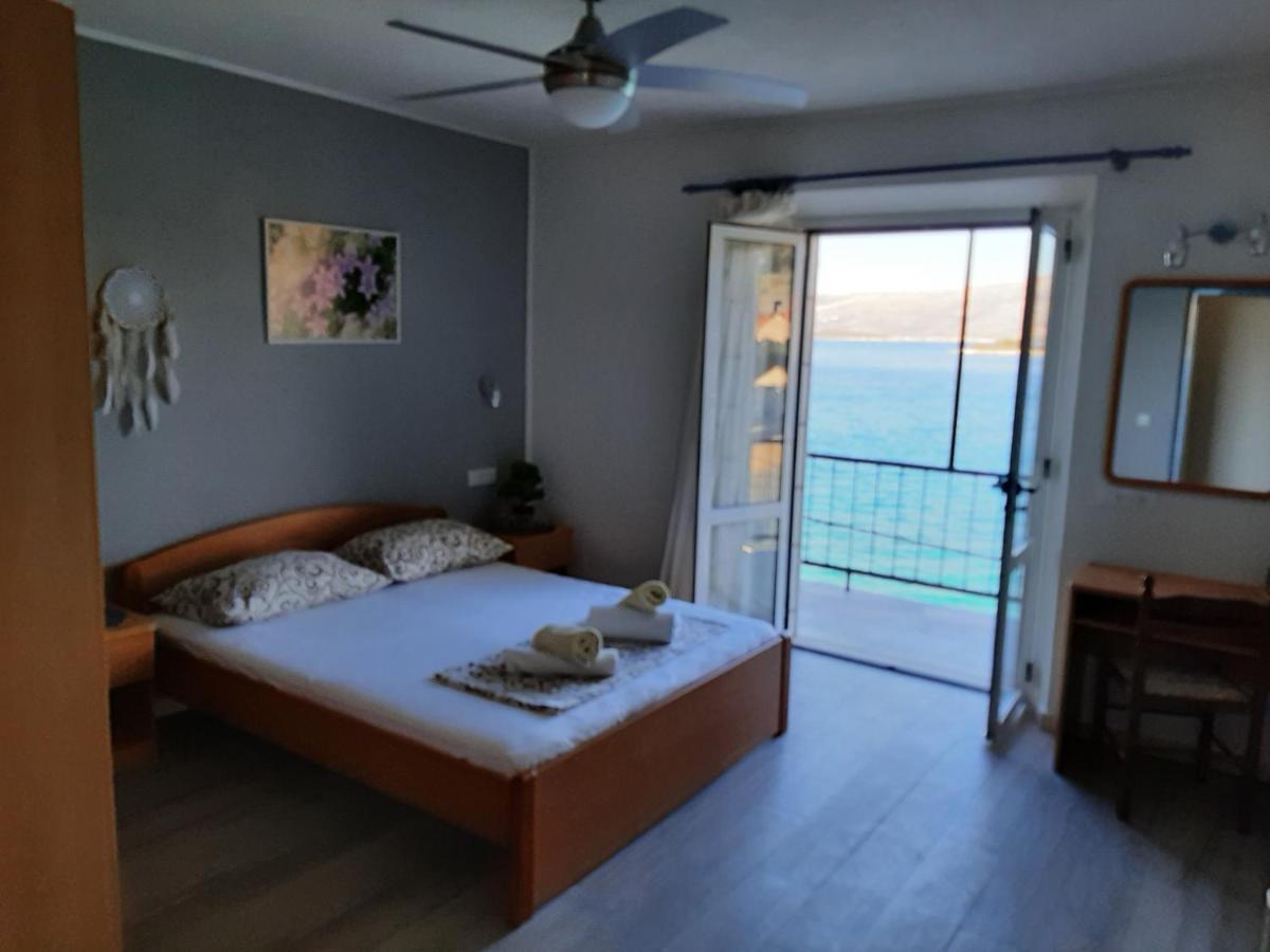 Apartments Skorin Лумбарда Екстериор снимка